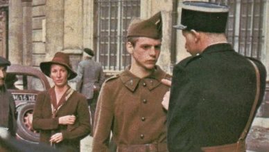 Allons z'enfants - photo du film de Yves Boisset